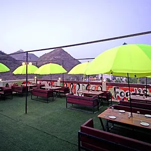 Hotel Raha
